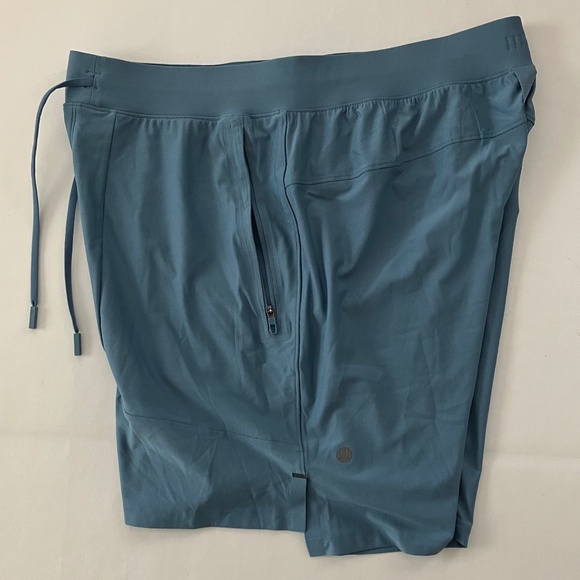 Lululemon Men License to Train Short 7" LinerLess Utility Blue L - Picture 12 of 16
